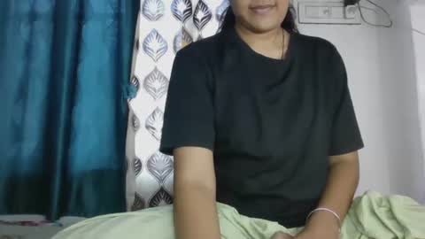 lola online show from 09-30-25, 05:56
