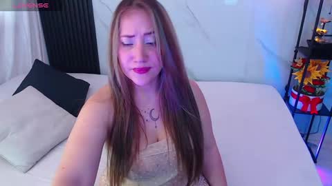 Sussy Bloom  online show from 10-14-25, 06:52