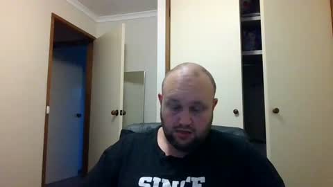 Snapshot of hotrodder323 chatting on 12-06-24, 09:10 hotrodder323 online show from 12-06-24, 09:10