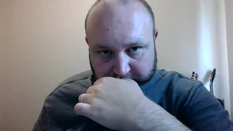 Snapshot of hotrodder323 chatting on 02-08-25, 10:19 hotrodder323 online show from 02-08-25, 10:19