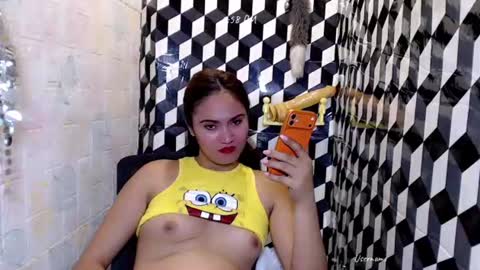 Snapshot of hotscarletcumxx chatting on 07-15-26, 09:58 veronica online show from 07-15-26, 09:58