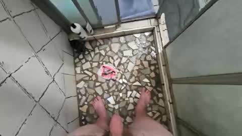 Snapshot of hotshotbadboy chatting on 10-28-25, 08:44 Hotshot online show from 10-28-25, 08:44