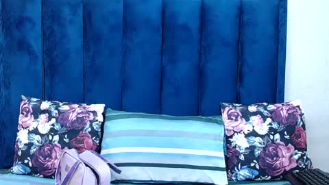 hotsmalltitsx online show from 07-02-26, 07:31