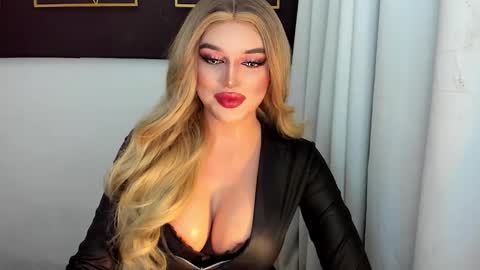 STELLA online show from 02-28-26, 06:42