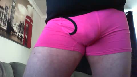 Snapshot of hotstrip22 chatting on 10-12-25, 09:41 Mark online show from 10-12-25, 09:41