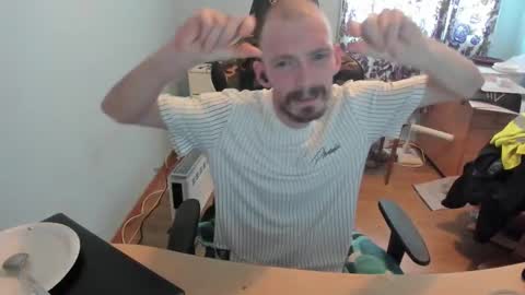 Snapshot of hotsummer1996 chatting on 03-09-25, 01:37 hot online show from 03-09-25, 01:37