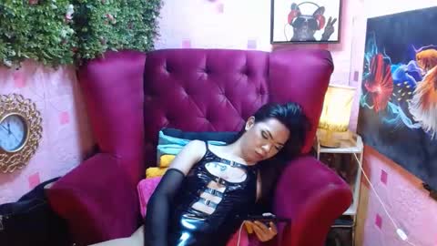 Snapshot of hotsummerx chatting on 01-20-25, 03:50 Summer online show from 01-20-25, 03:50