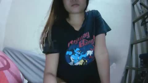 Snapshot of hott_sienna chatting on 11-04-25, 12:21 hott_sienna online show from 11-04-25, 12:21