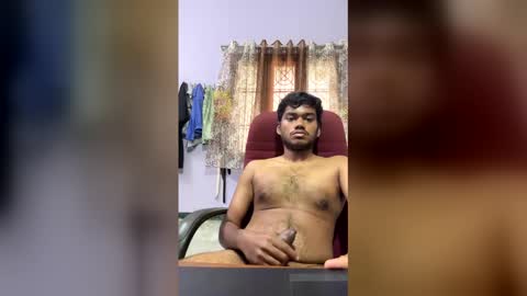 Snapshot of hottamilguy01 chatting on 02-16-26, 05:14 hottamilguy01 online show from 02-16-26, 05:14