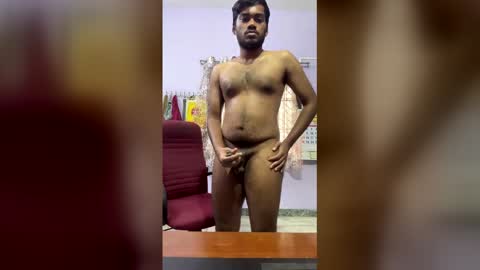 Snapshot of hottamilguy01 chatting on 02-26-26, 10:36 hottamilguy01 online show from 02-26-26, 10:36