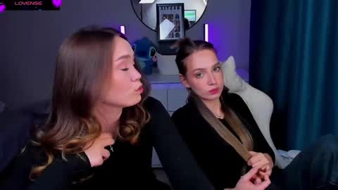 Snapshot of hottease_pvt chatting on 05-13-26, 09:28 hello Im Eva online show from 05-13-26, 09:28