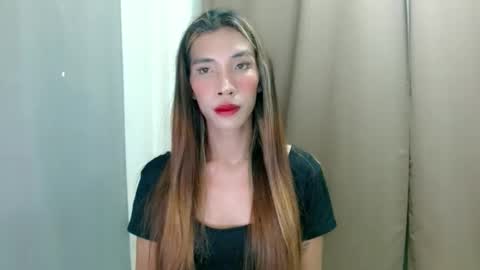 Snapshot of hottest_skinnygirl26 chatting on 11-20-25, 12:05 kitty online show from 11-20-25, 12:05