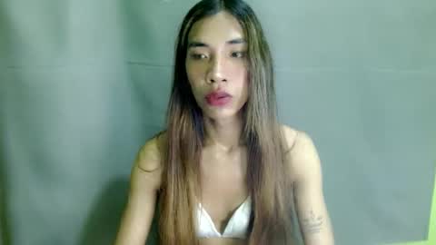Snapshot of hottest_skinnygirl26 chatting on 01-07-26, 05:43 kitty online show from 01-07-26, 05:43