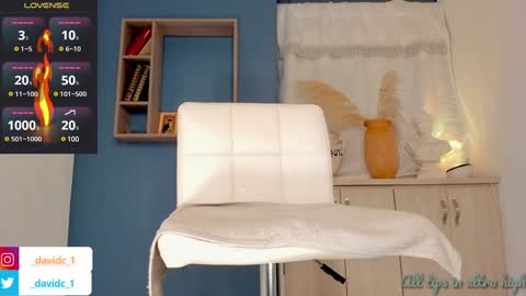 Snapshot of hottestdavidx chatting on 01-06-25, 08:14 ONLY online show from 01-06-25, 08:14