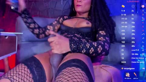 Snapshot of hottie_cristal chatting on 01-17-26, 01:16 Marjorie online show from 01-17-26, 01:16