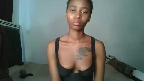 Snapshot of hottie_mistie chatting on 06-05-26, 06:52 hottie_mistie online show from 06-05-26, 06:52