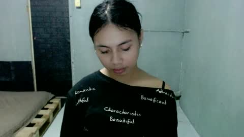 Snapshot of hottiescummerx chatting on 06-19-26, 03:11 N I C A online show from 06-19-26, 03:11