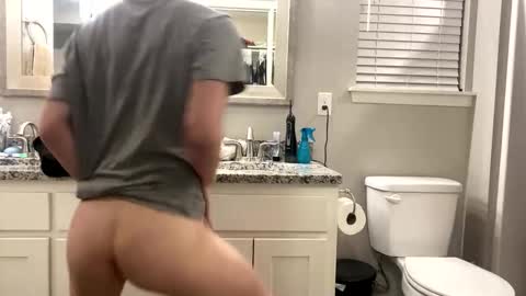 hottiewithabody101 online show from 11-03-25, 04:41