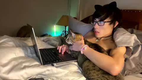 Snapshot of hottiewithabody101 chatting on 06-08-26, 12:58 hottiewithabody101 online show from 06-08-26, 12:58
