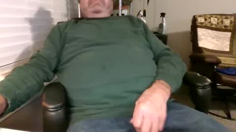 Hottop 1981 online show from 12-28-24, 02:33