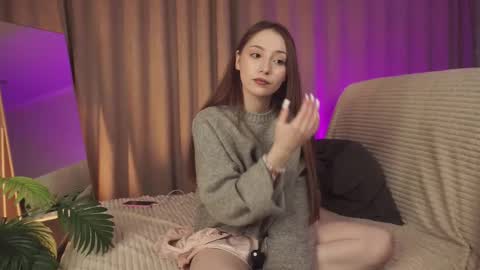 hottpeachh online show from 10-08-25, 05:21