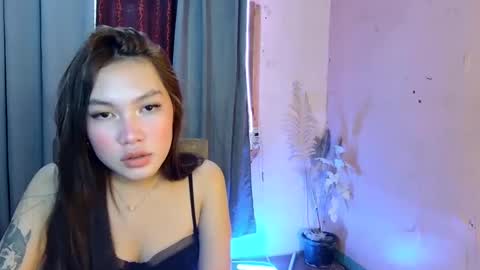 Snapshot of hotty_cassie chatting on 09-19-25, 10:43 cassie online show from 09-19-25, 10:43