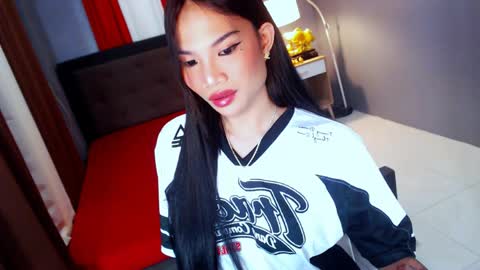 Hi i am Jane half vietnamese and half pinay and would like to meet good person here XOXO online show from 04-15-26, 06:26