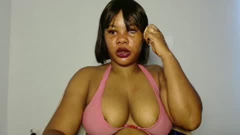 hotty_lora889 online show from 04-17-26, 09:45