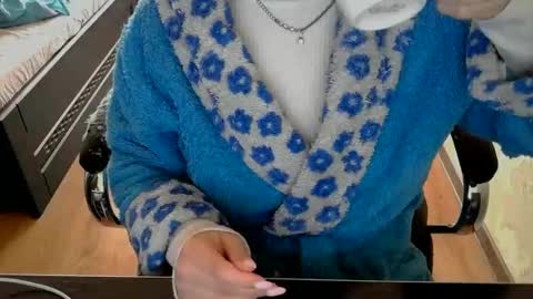 Snapshot of hotty_mary chatting on 04-24-26, 03:36 Mary online show from 04-24-26, 03:36