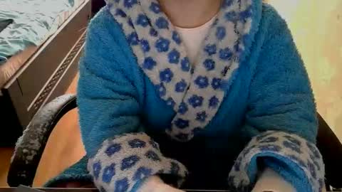 Snapshot of hotty_mary chatting on 04-25-26, 03:53 Mary online show from 04-25-26, 03:53