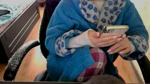 Snapshot of hotty_mary chatting on 04-29-26, 08:40 Mary online show from 04-29-26, 08:40