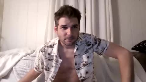 Snapshot of hottyaaron chatting on 03-25-26, 01:22 hottyaaron online show from 03-25-26, 01:22