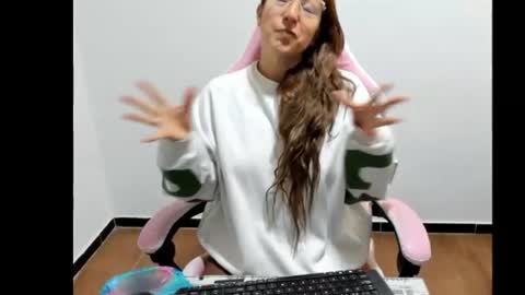 Snapshot of hottychrystal chatting on 07-02-26, 12:44 hottychrystal online show from 07-02-26, 12:44