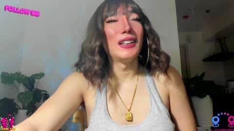 Snapshot of hottycrishinaxx chatting on 01-29-25, 06:01 crishinahotty online show from 01-29-25, 06:01