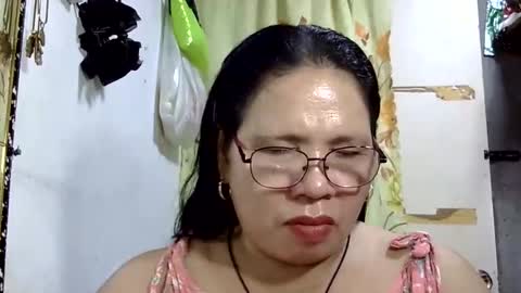 Snapshot of hottycrissy4u chatting on 06-09-26, 12:39 hottycrissy4u online show from 06-09-26, 12:39