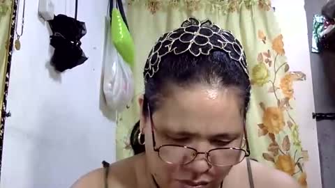 Snapshot of hottycrissy4u chatting on 06-11-26, 05:49 hottycrissy4u online show from 06-11-26, 05:49