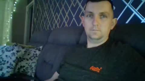 hotuk86 online show from 01-28-25, 09:08