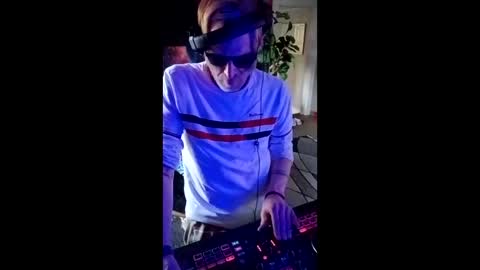 SeanPatrick online show from 04-11-26, 12:20