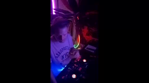 SeanPatrick online show from 06-11-26, 06:55
