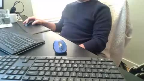 hoverday online show from 02-12-26, 07:20