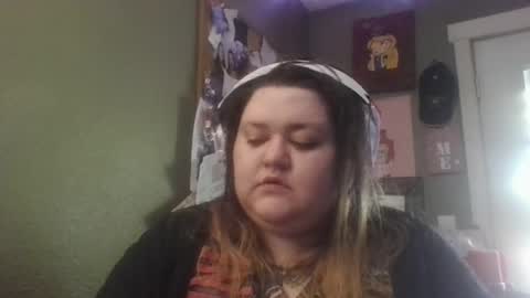 Snapshot of howhazy chatting on 08-09-26, 01:29 howhazy online show from 08-09-26, 01:29