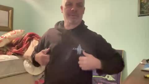 Snapshot of howlingatnothing chatting on 12-26-24, 07:56 howlingatnothing online show from 12-26-24, 07:56