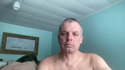 Snapshot of howlingatnothing chatting on 02-09-25, 03:34 howlingatnothing online show from 02-09-25, 03:34