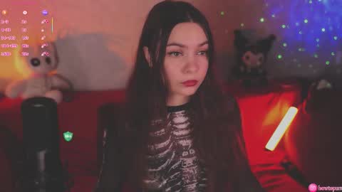 Mia online show from 11-03-25, 04:52