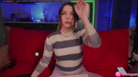 Mia online show from 11-29-25, 05:27