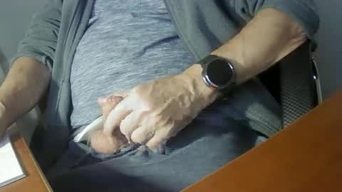 Snapshot of hpeter111 chatting on 12-19-24, 07:29 Peter online show from 12-19-24, 07:29