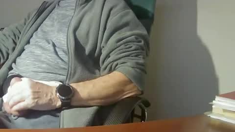 Snapshot of hpeter111 chatting on 12-23-24, 09:08 Peter online show from 12-23-24, 09:08