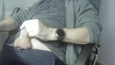 Snapshot of hpeter111 chatting on 01-25-25, 07:39 Peter online show from 01-25-25, 07:39