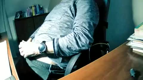 Peter online show from 04-10-26, 07:29