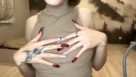 hsiuscherich online show from 12-18-25, 02:12